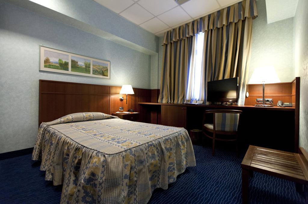 Palace Hotel Moderno Pordenone Pokój zdjęcie